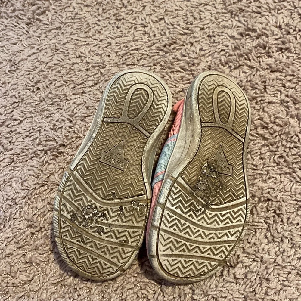 OshKosh water shoes pink coral gray size 9